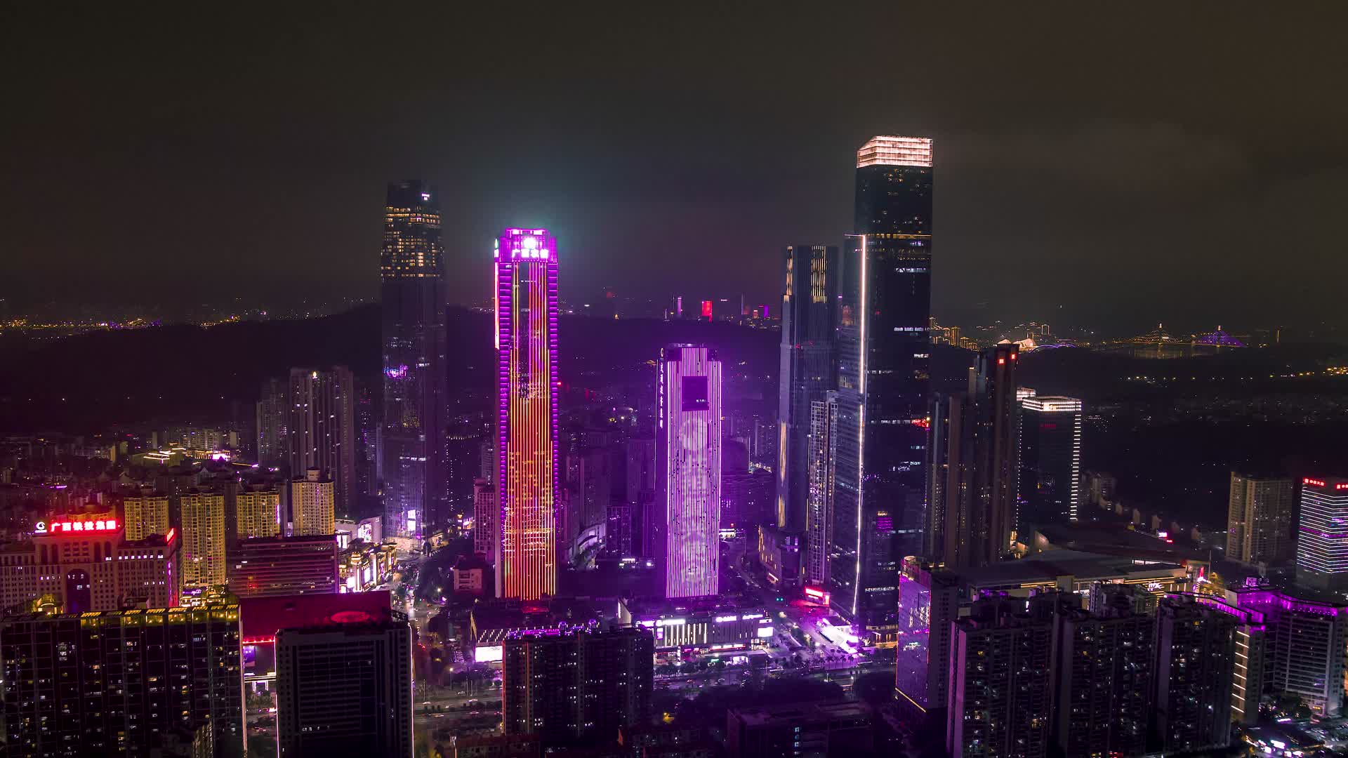 4K航拍广西地标建筑夜景视频的预览图