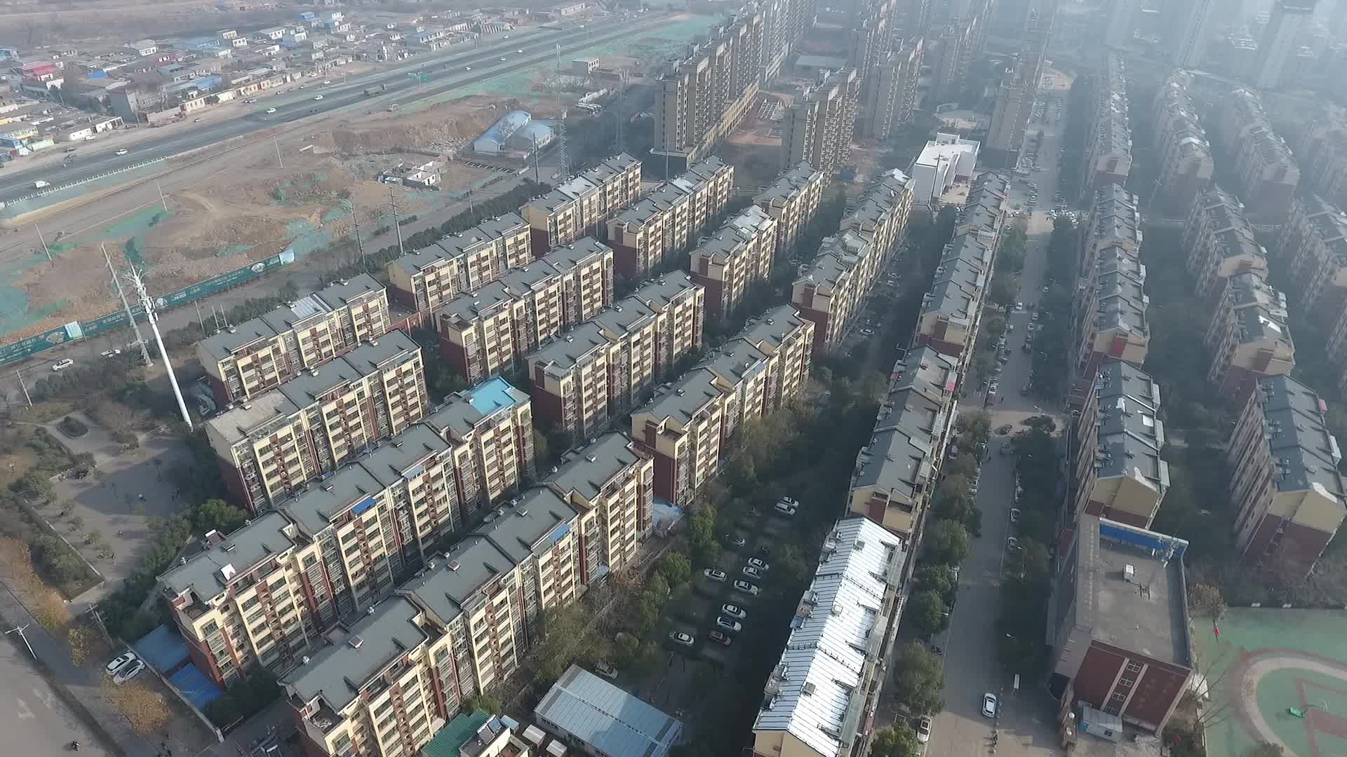 河南平顶山市俯拍视频的预览图