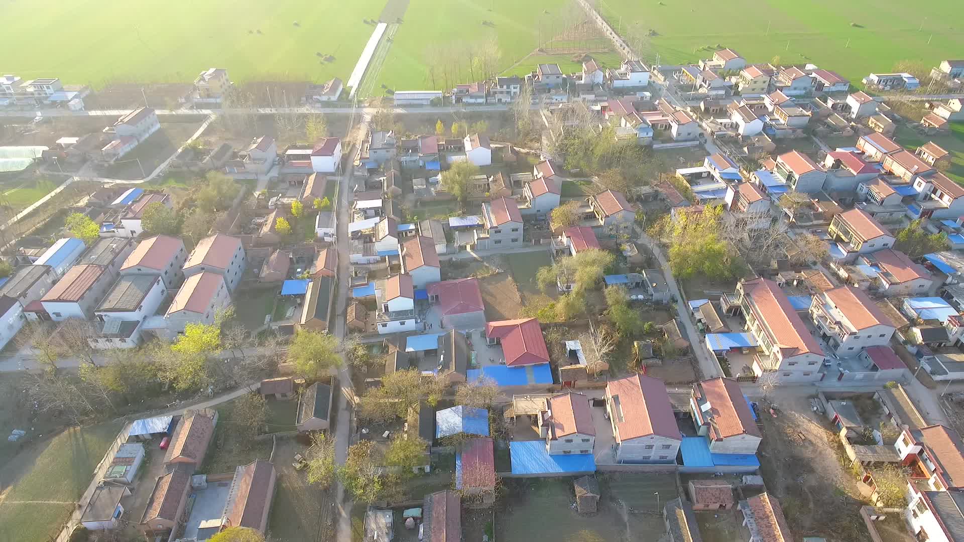俯拍周口市郊区视频的预览图