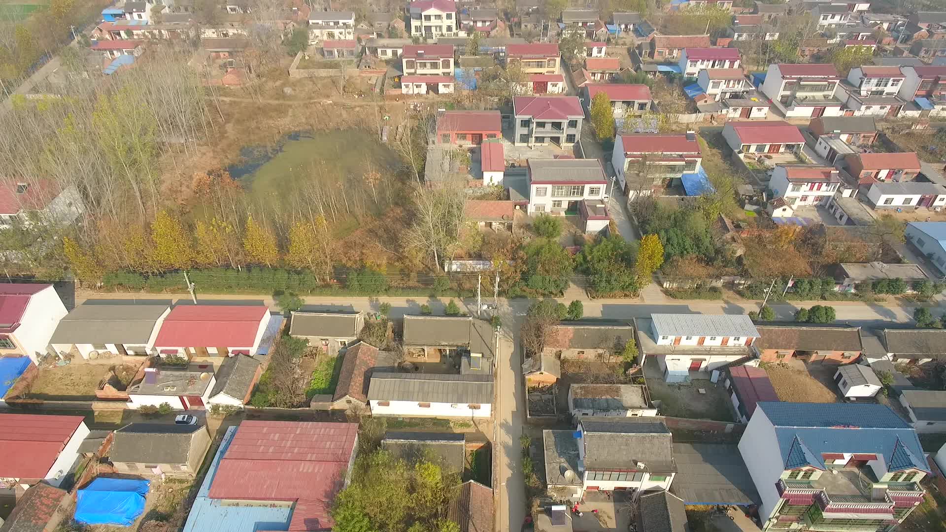 周口市西华县俯拍城区视频的预览图