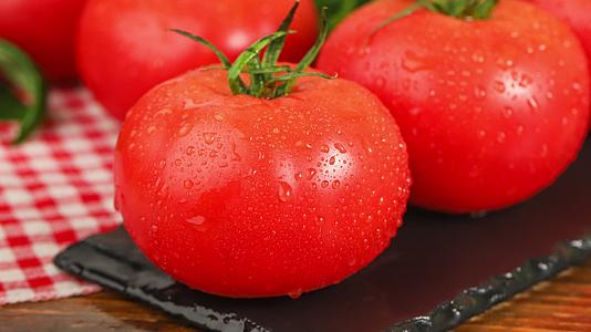普罗旺斯西红柿4k高清实拍视频视频的预览图