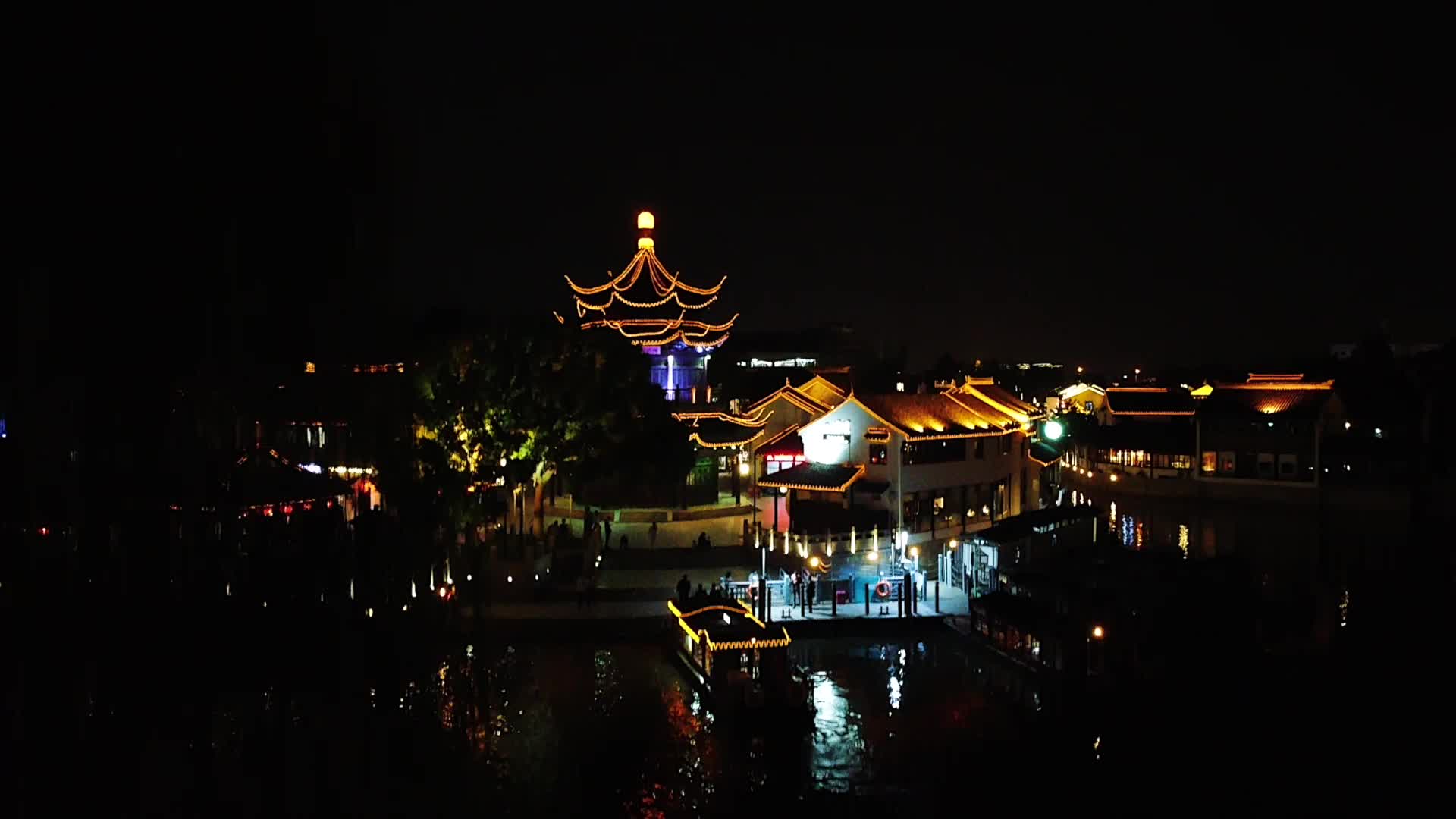 苏州七里山塘夜景视频的预览图