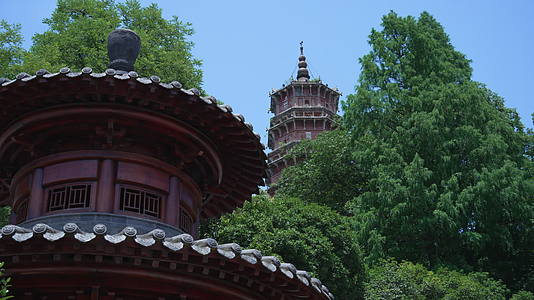 武汉洪山区宝通禅寺皇家寺院视频的预览图