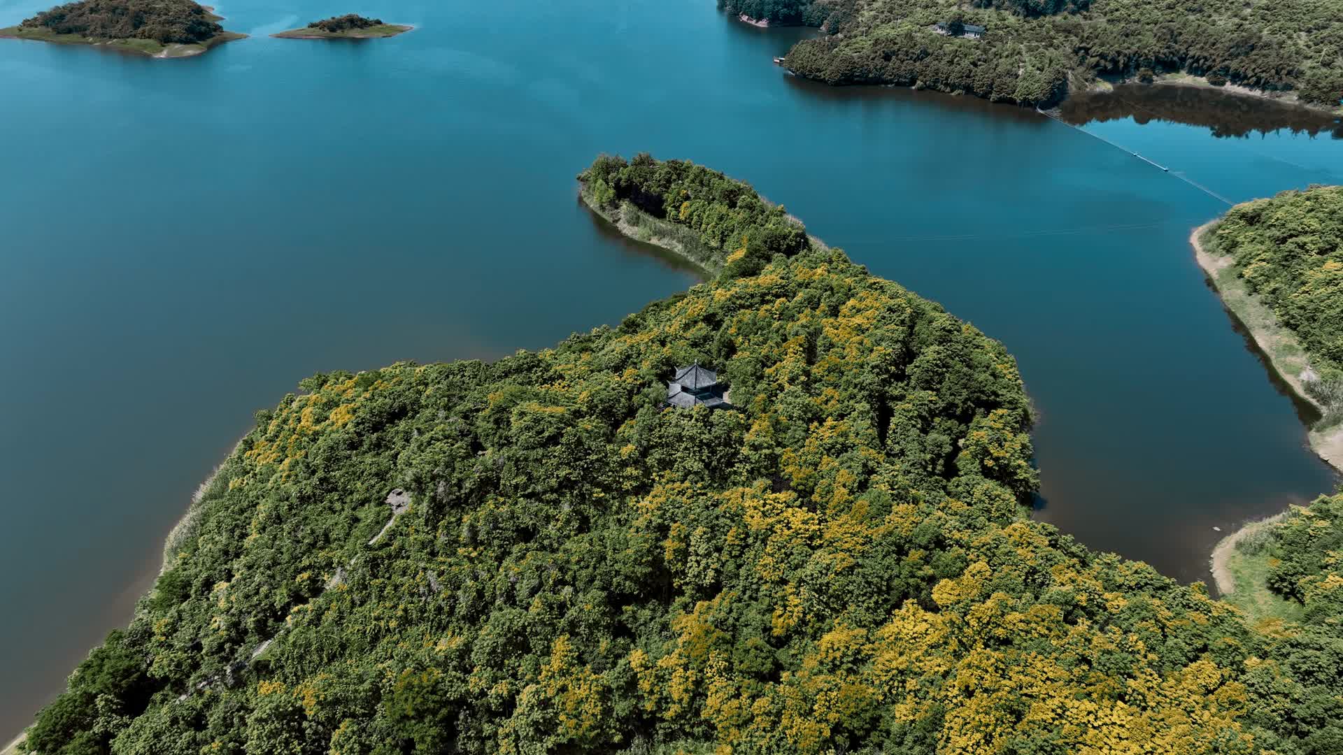 重庆长寿湖景区航拍视频视频的预览图