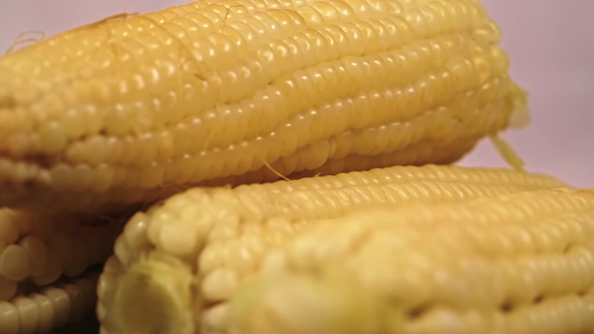 4k实拍升格煮玉米视频的预览图