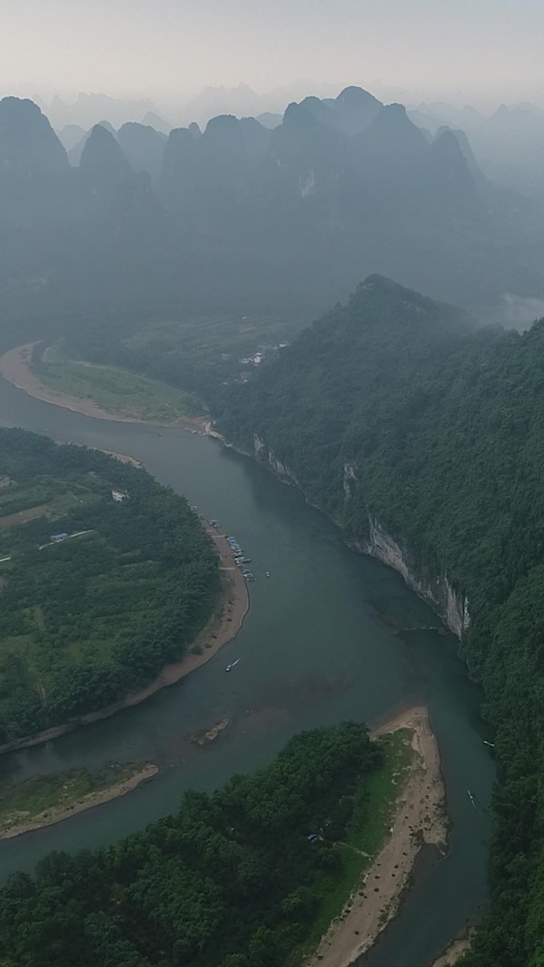 竖屏航拍广西桂林视频的预览图
