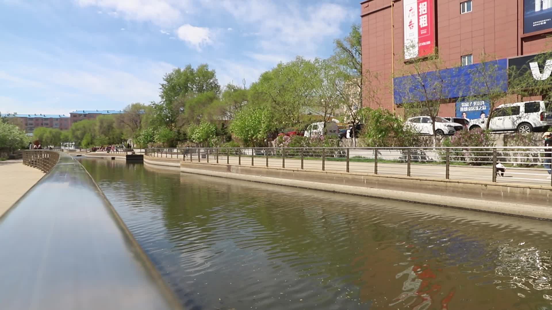 城中的河流视频的预览图