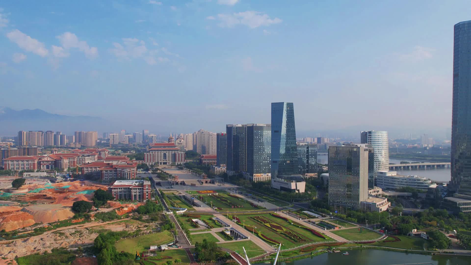 厦门航拍杏林湾商务中心建筑风光视频的预览图