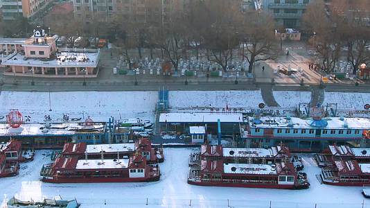 哈尔滨冬日雪景远景视频视频的预览图