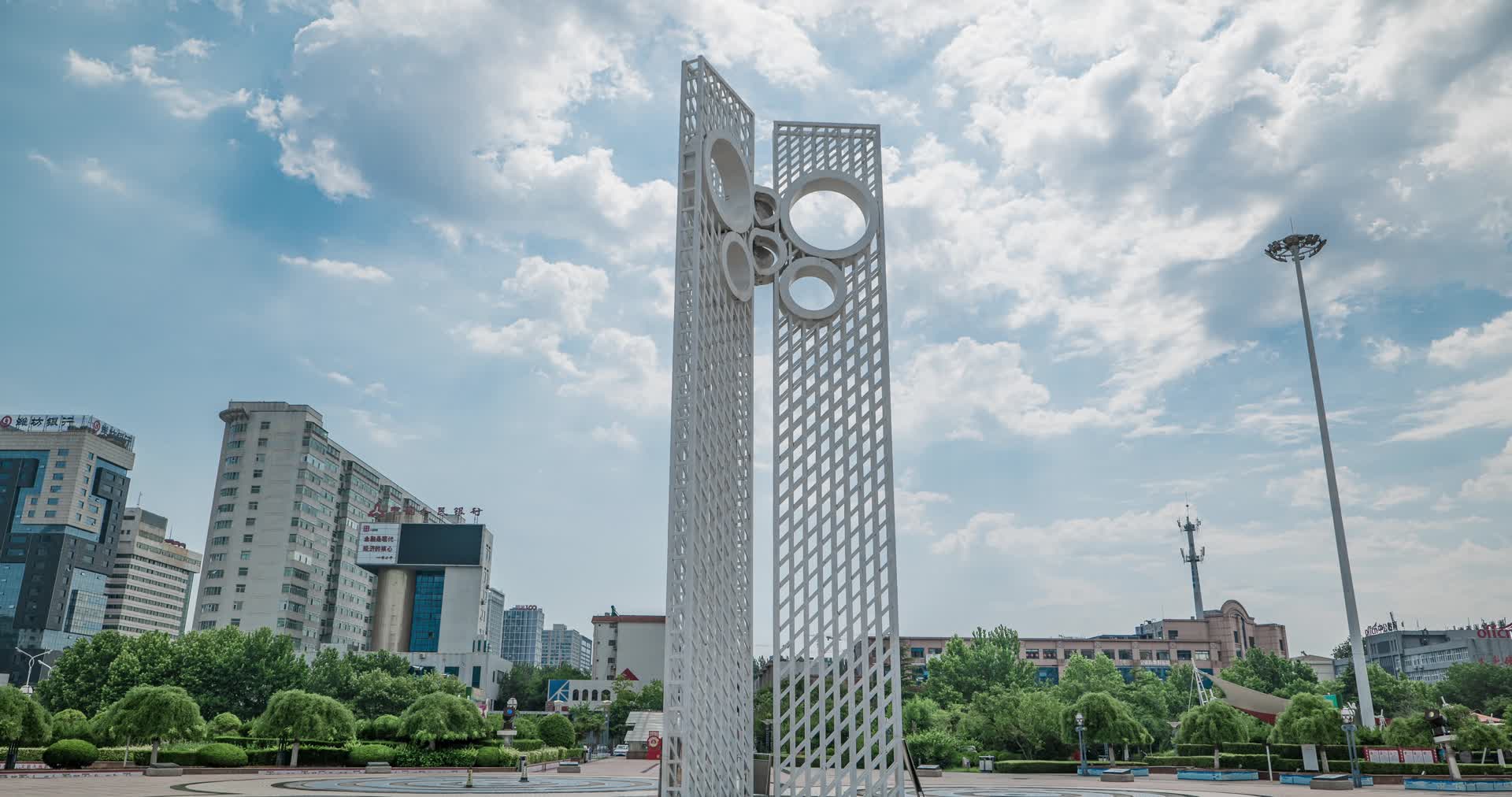 4k潍坊地标建筑潍坊风筝之都风筝广场视频的预览图