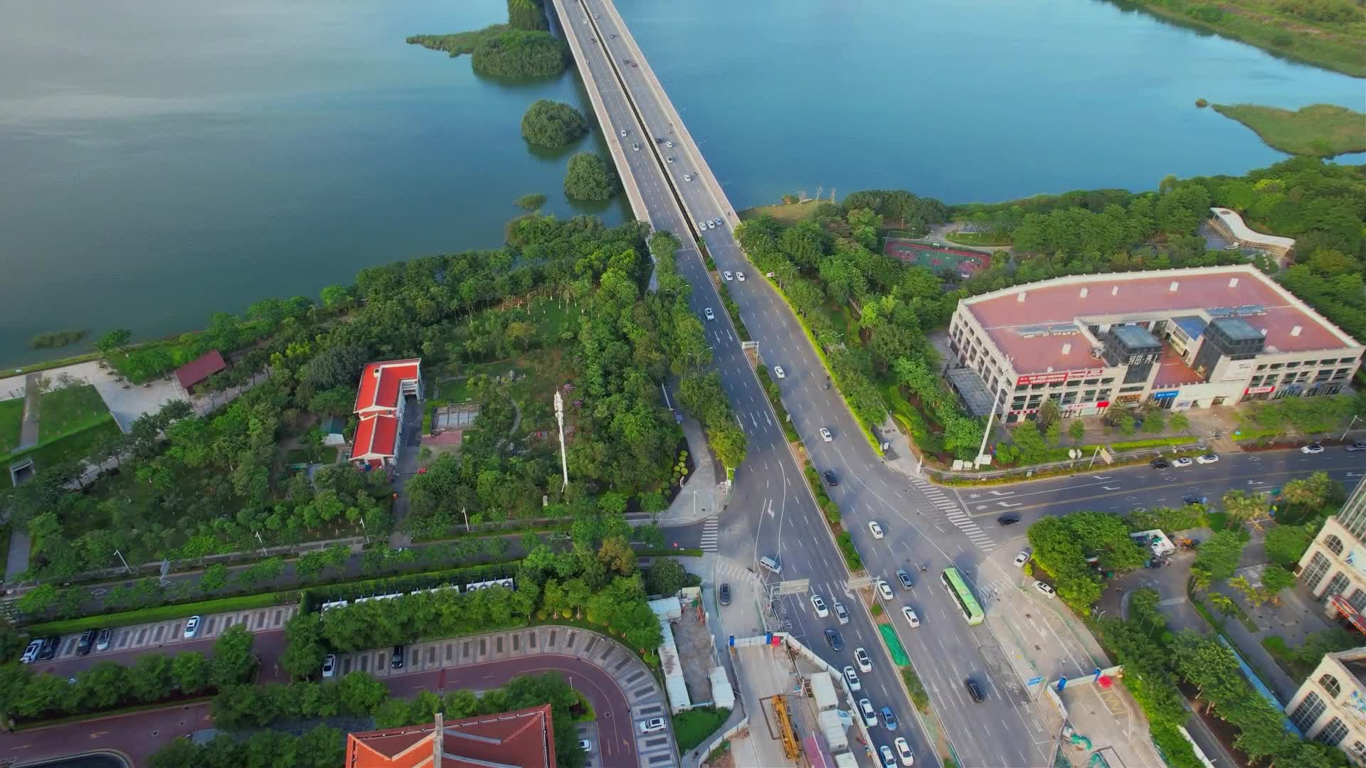 厦门航拍集美杏林湾大桥建筑景观视频的预览图