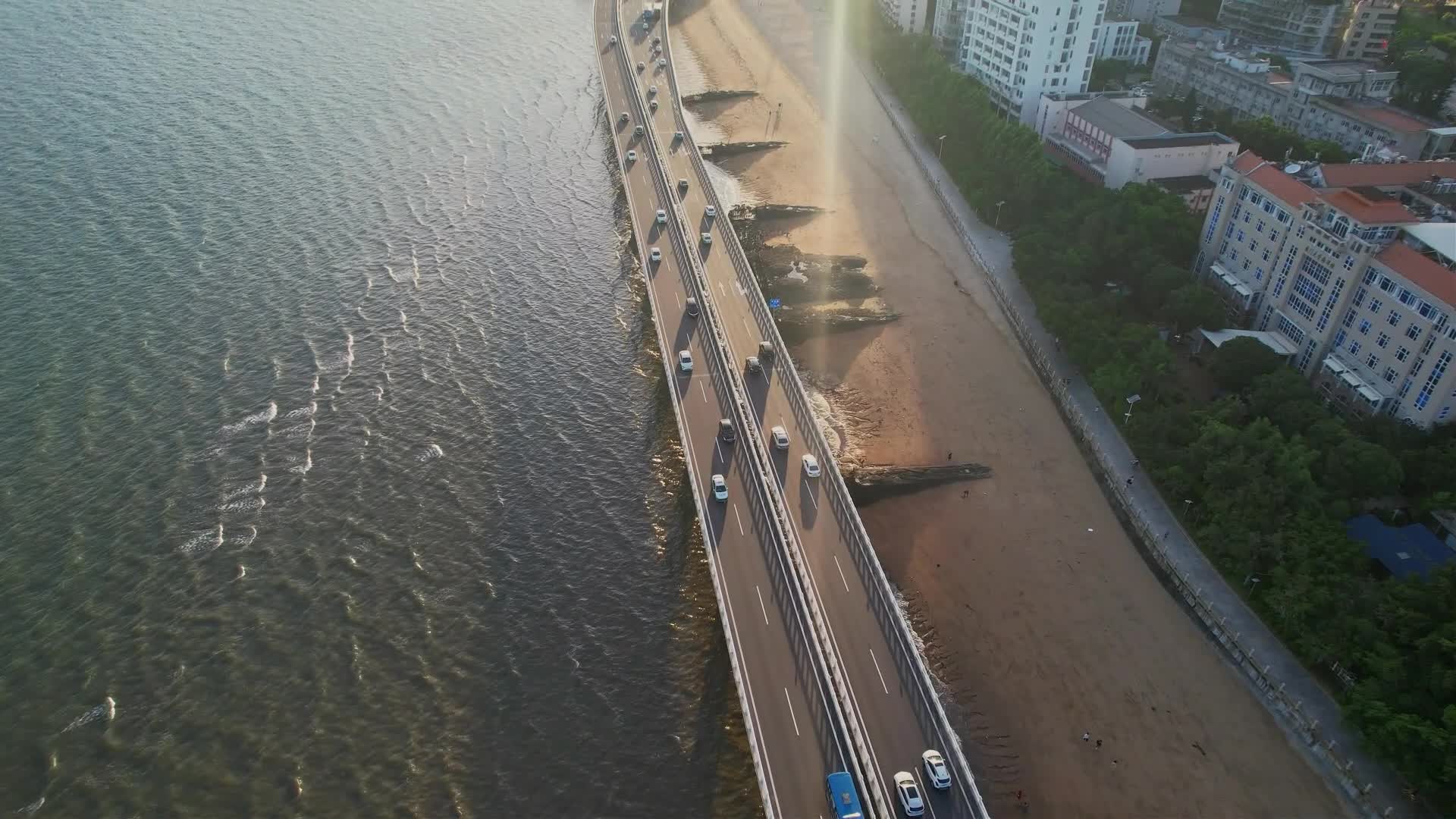 厦门航拍演武大桥建筑风格视频的预览图