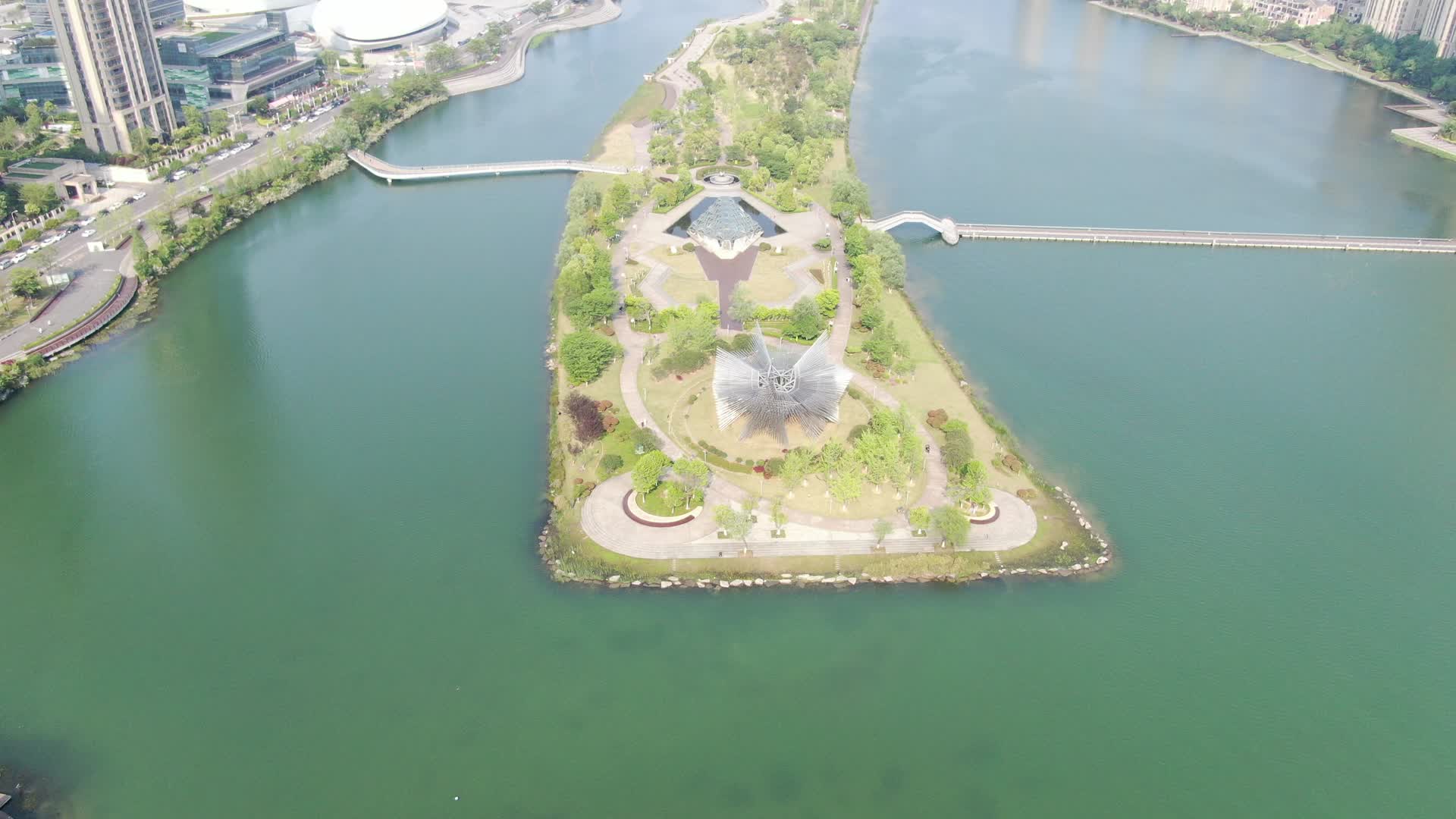 城市航拍湖南长沙梅溪湖节庆岛视频的预览图