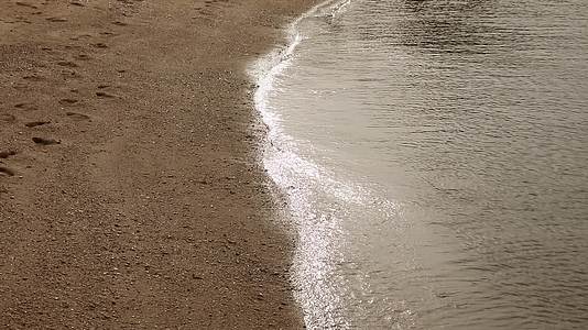 海南岛棋子湾大海沙滩浪花海水视频的预览图