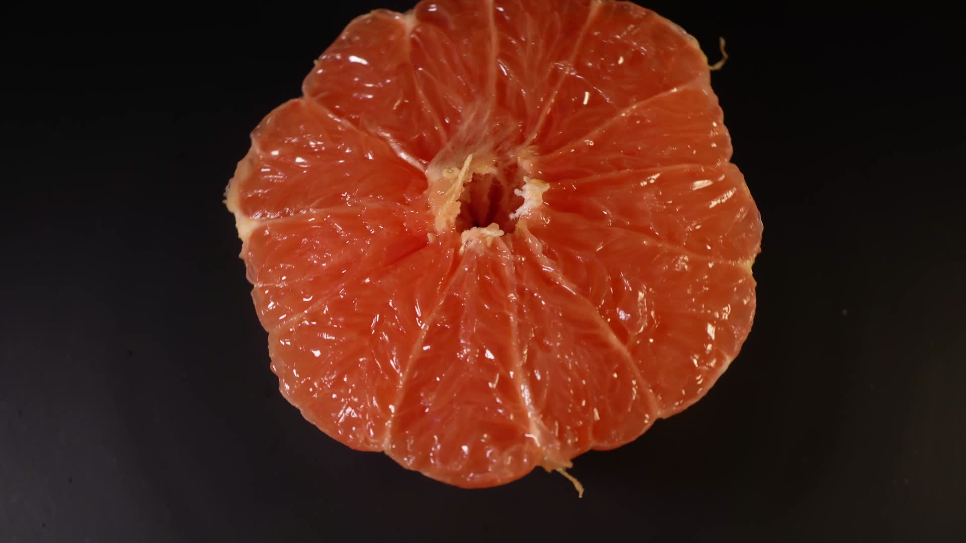 红心柚子果肉葡萄柚果粒视频的预览图