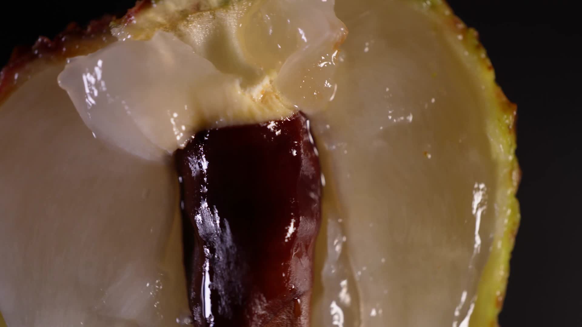 青荔枝水果果肉视频的预览图