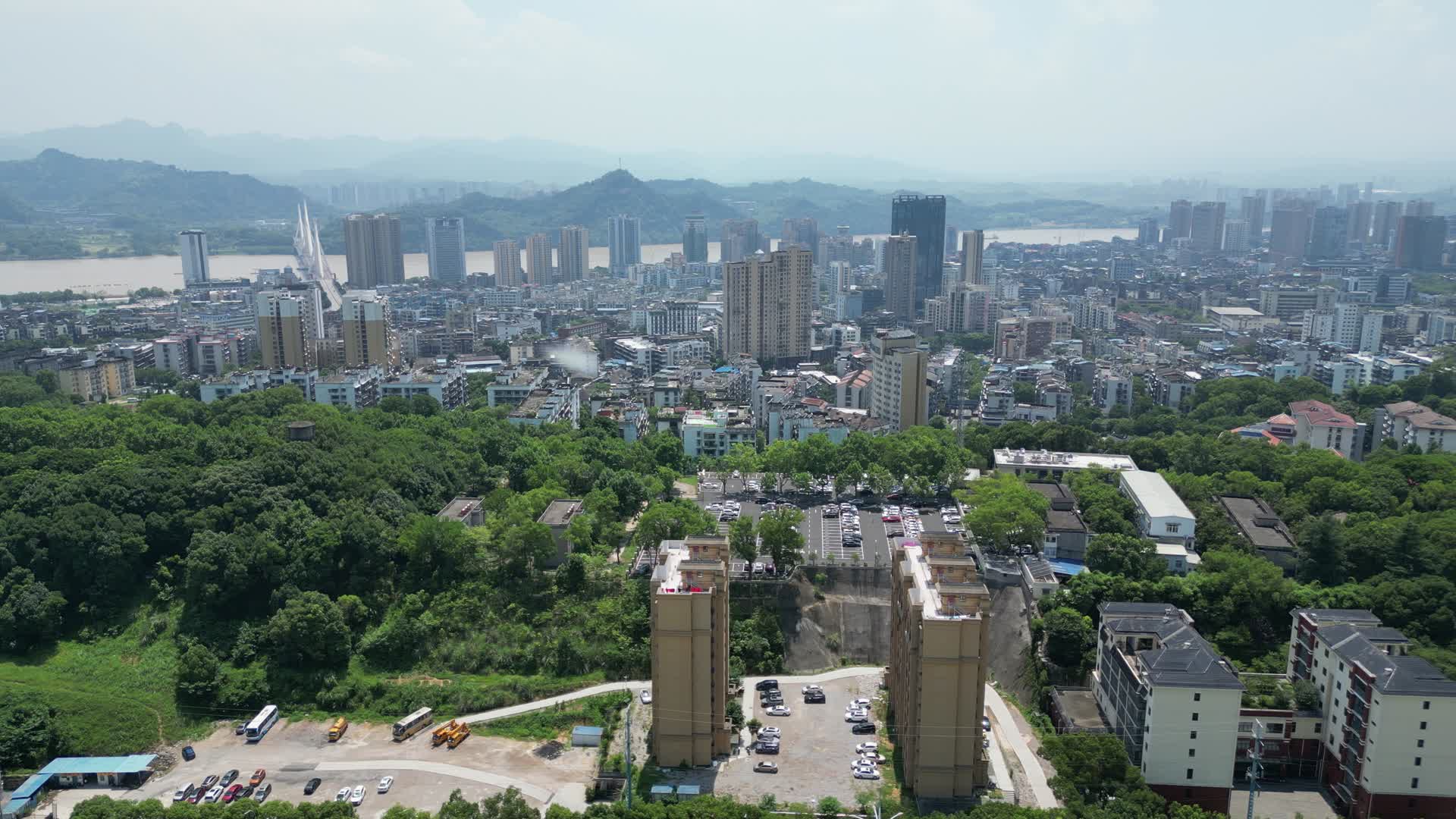 城市航拍湖北宜昌城市风光视频的预览图