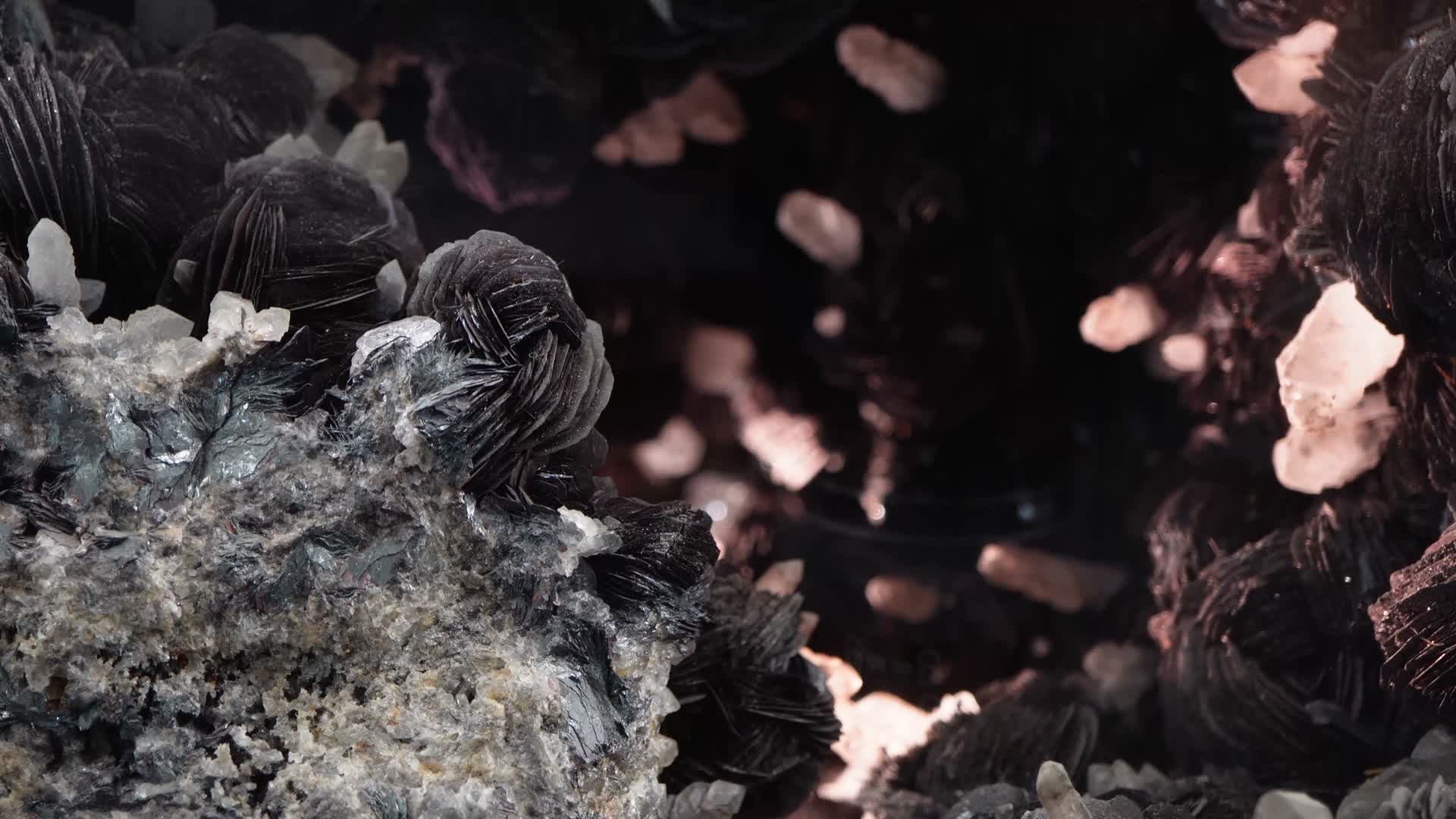 水晶石头标本石矿铁矿视频的预览图