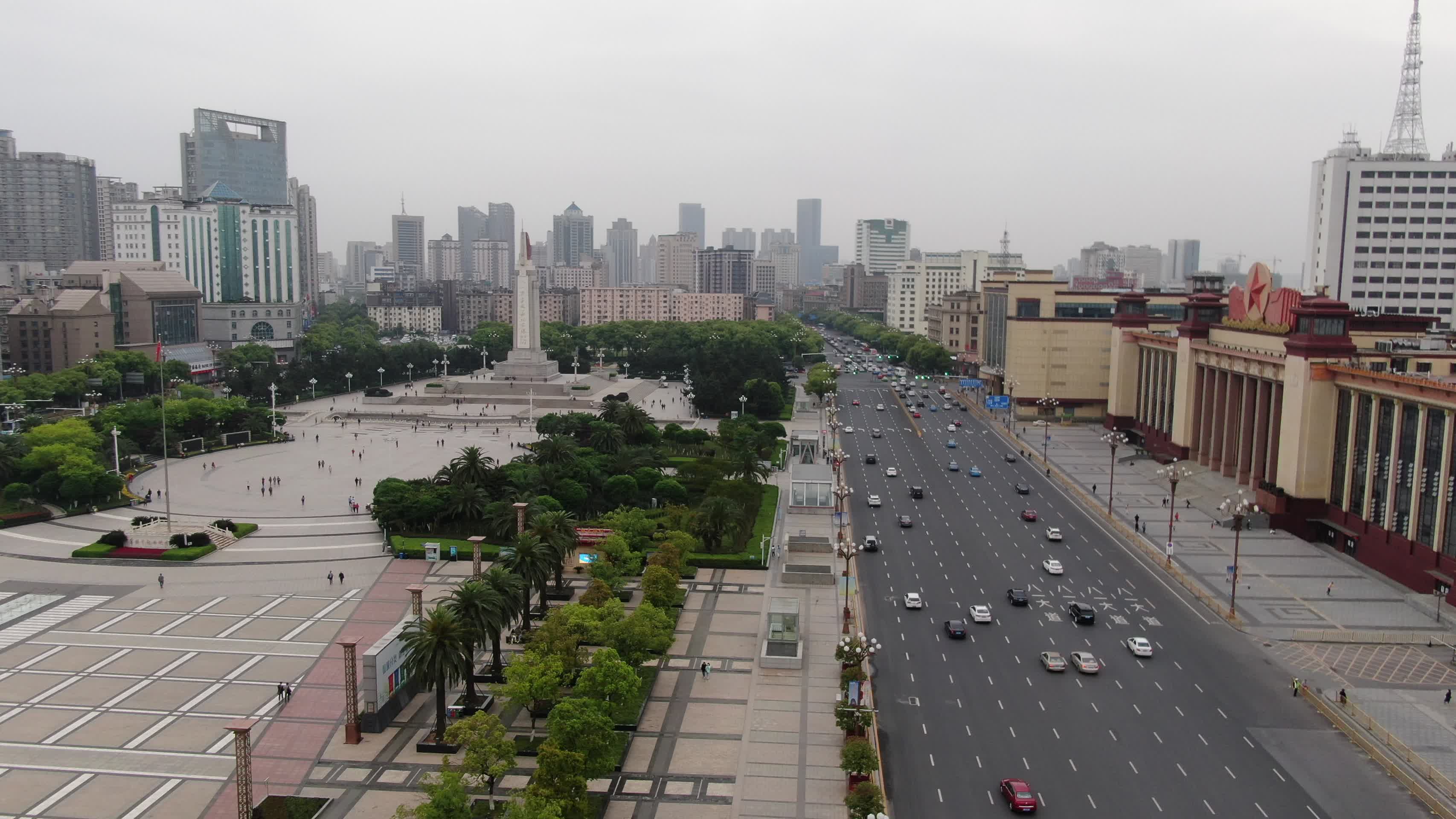 城市航拍江西南昌八一广场地标建筑视频的预览图