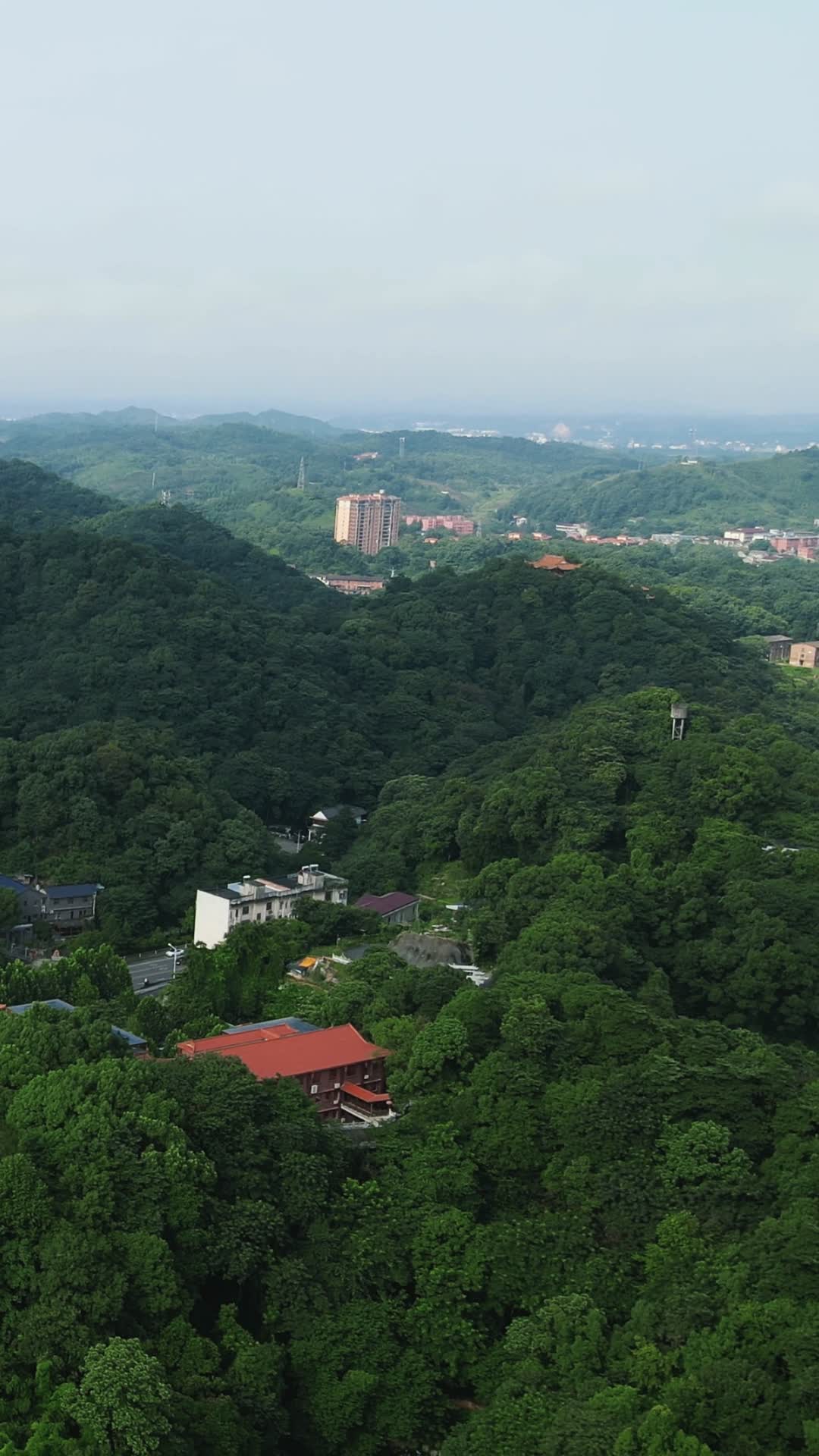 湖南益阳白鹿寺古建筑航拍视频的预览图