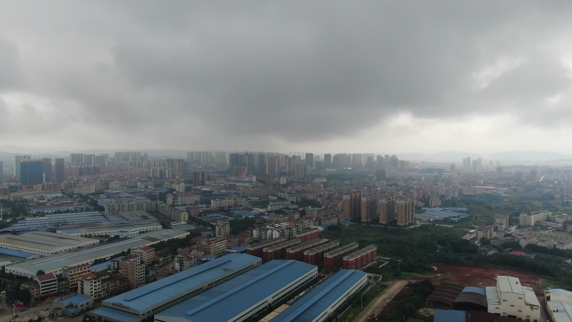 航拍湖南娄底双峰县工业厂房视频的预览图
