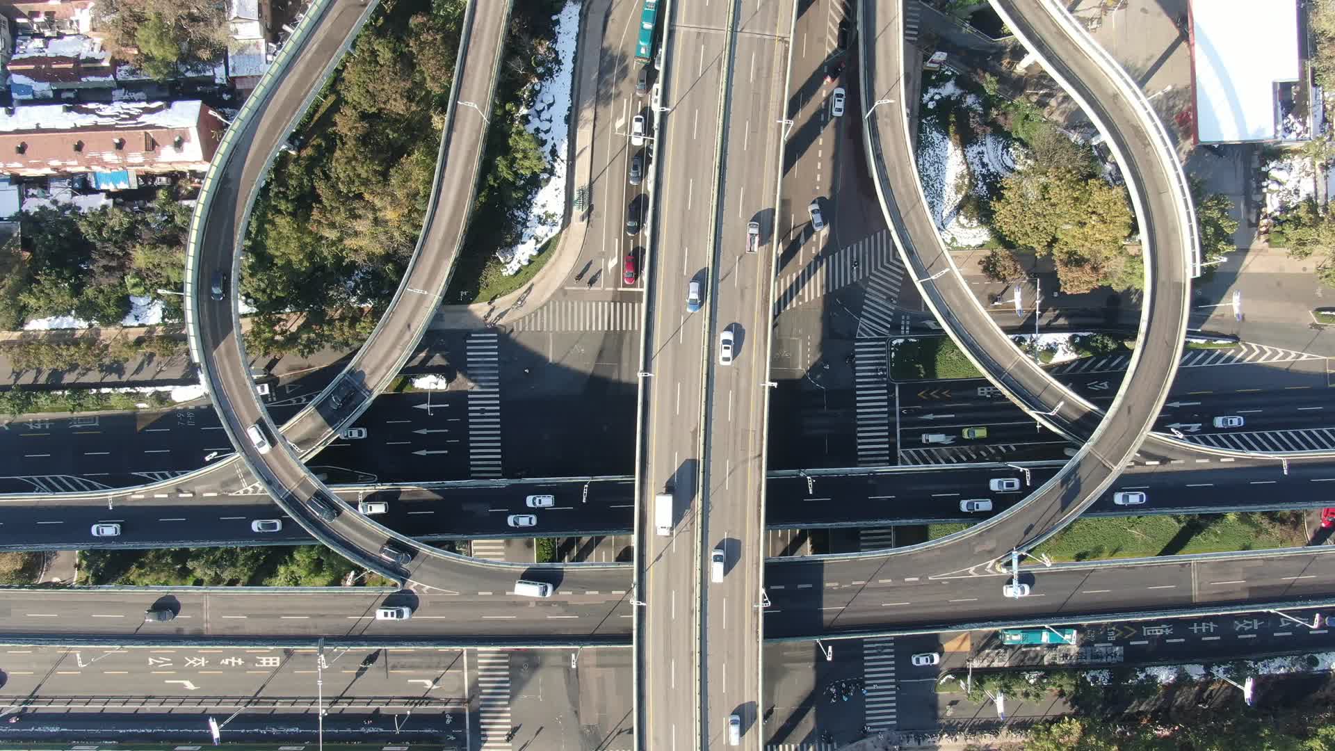 城市航拍济南玉函立交桥交通视频的预览图