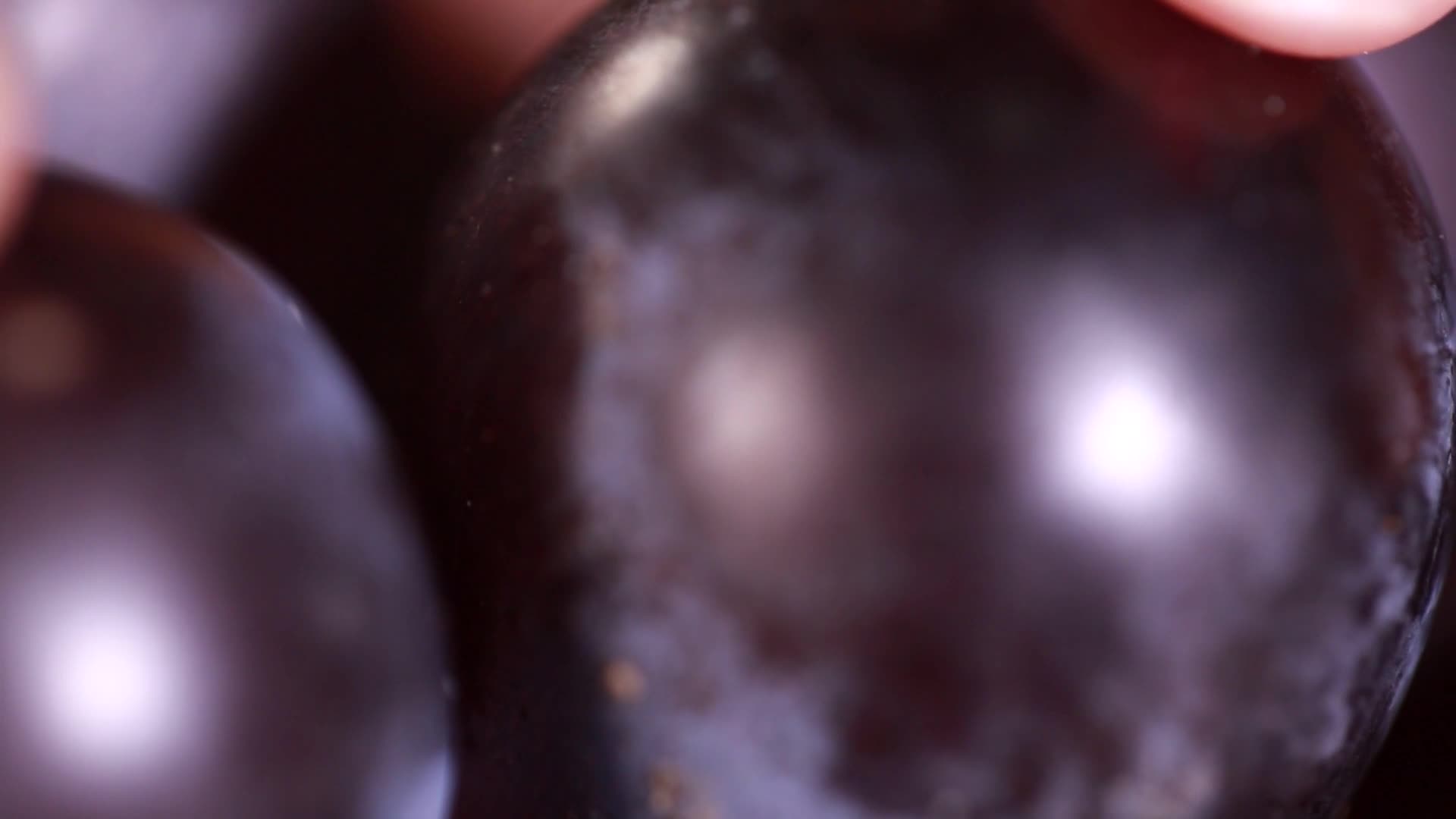 镜头合集特写葡萄果粒颗粒视频的预览图