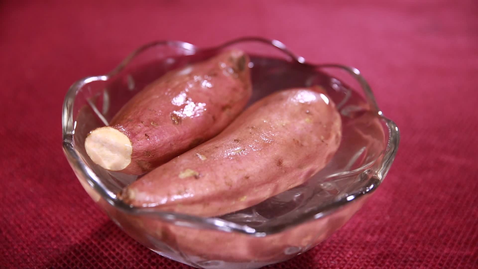 镜头合集洗红薯白薯窍门视频的预览图