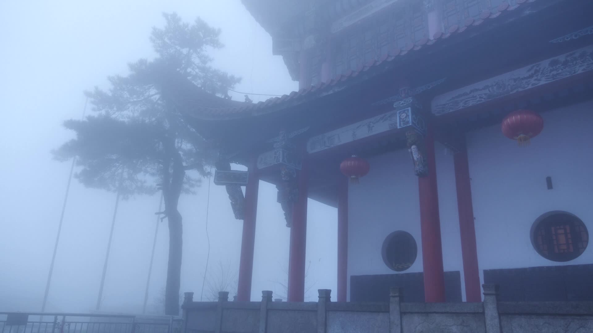 安徽九华山百岁宫雾景视频的预览图