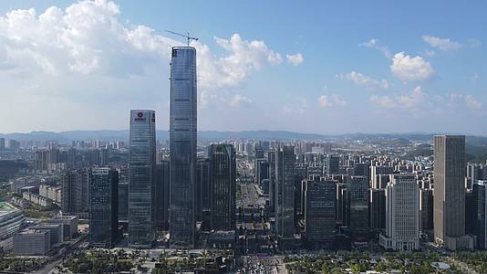 城市航拍贵阳金融中心商务建筑视频的预览图