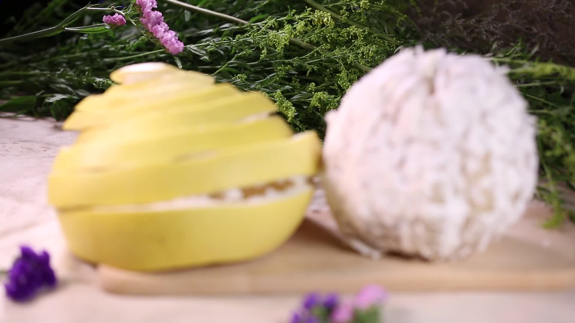 镜头合集剥柚子皮的小窍门视频的预览图