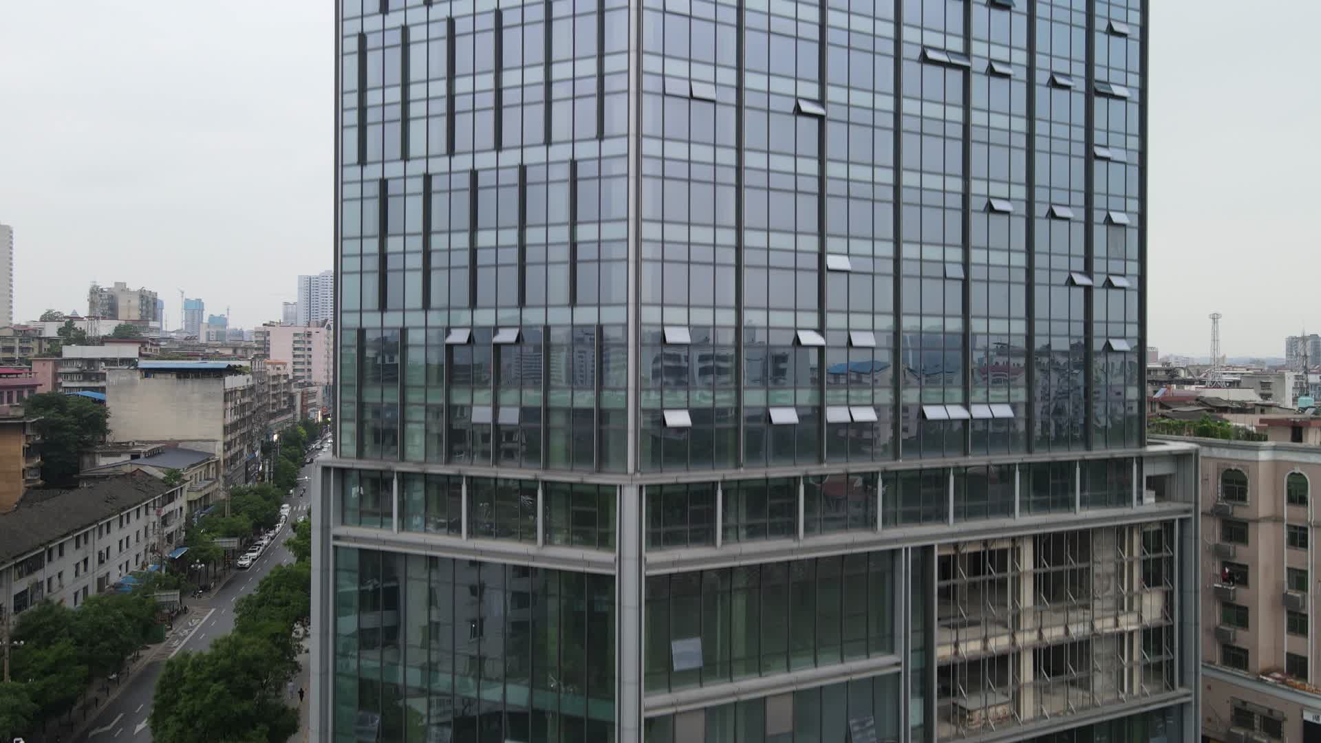 航拍湖南邵阳城市高楼建筑视频的预览图