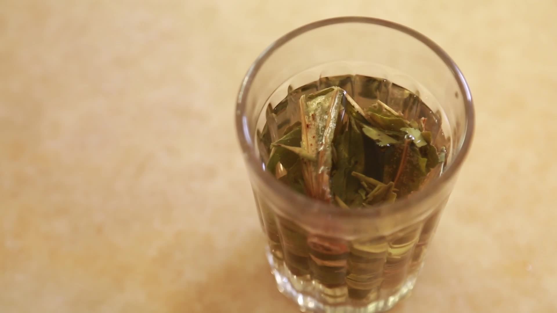 镜头合集喝茶品茶瘦身茶茶饮视频的预览图