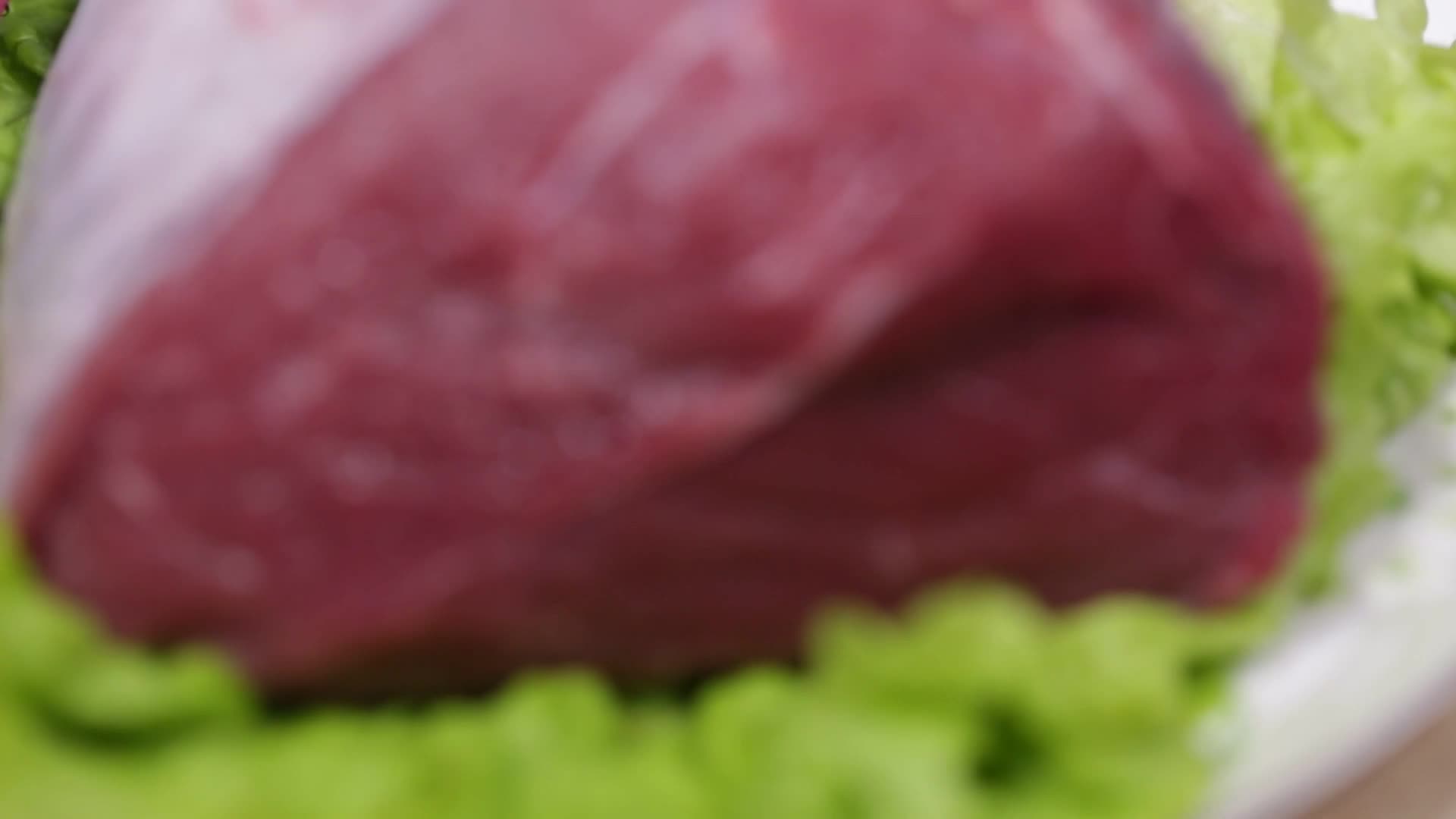 镜头合集酱牛肉原料牛腱子牛瘦肉视频的预览图