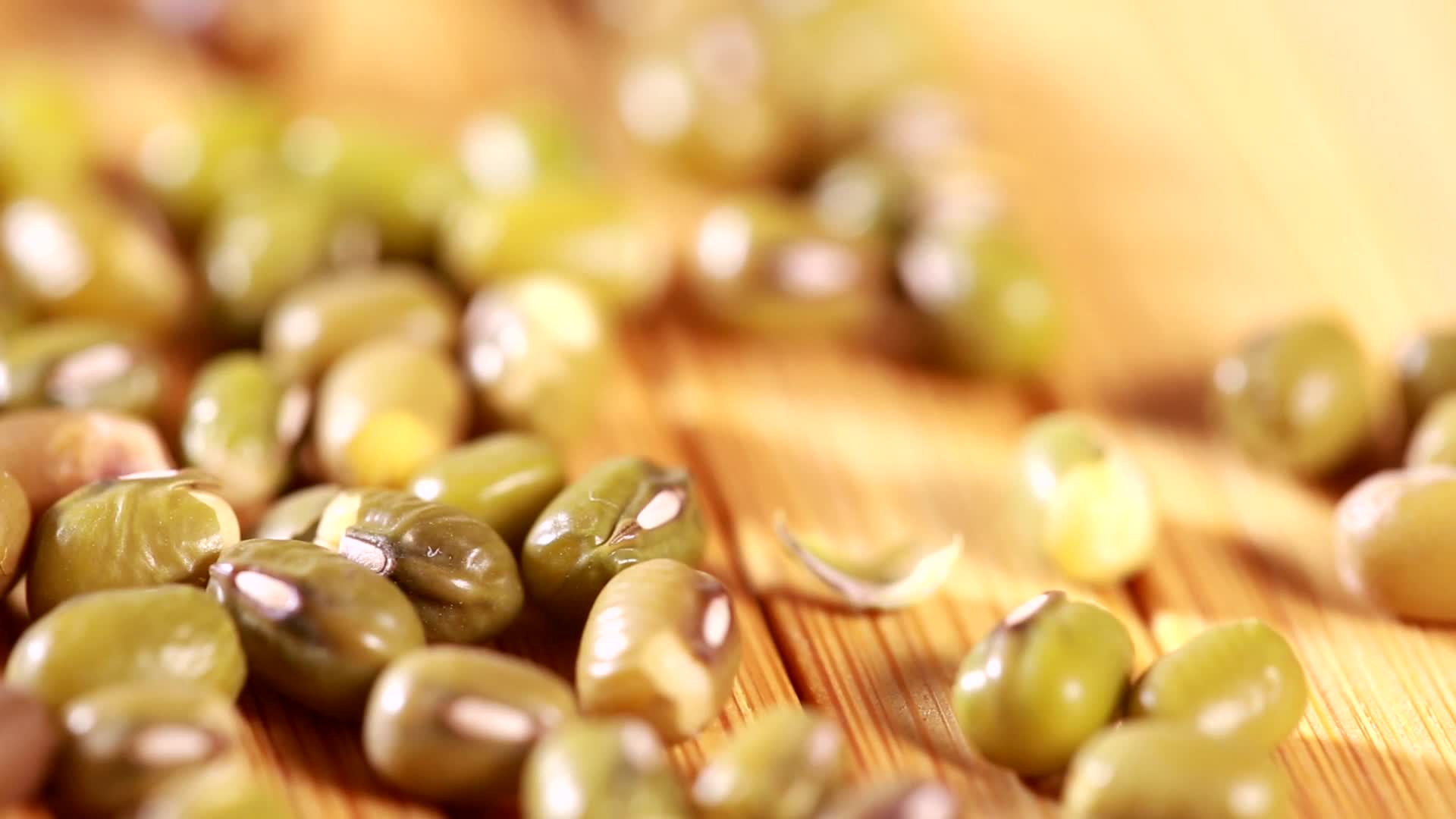 镜头合集青豆绿豆健康粗粮视频的预览图