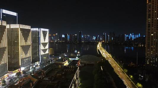 城市航拍武汉城市夜景交通视频的预览图