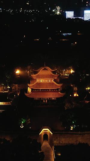 旅游景区湖南岳阳楼夜景竖屏航拍视频的预览图