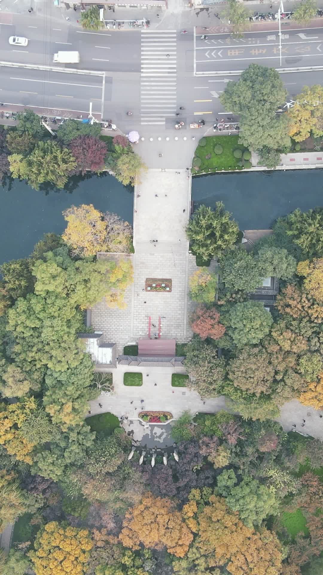 旅游景区济南五龙潭公园4A景区竖屏视频的预览图