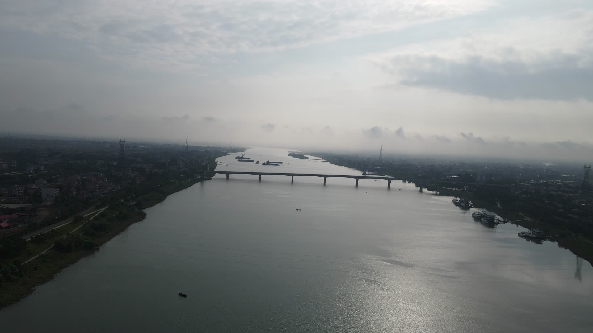 城市航拍湖南益阳资江风光视频的预览图