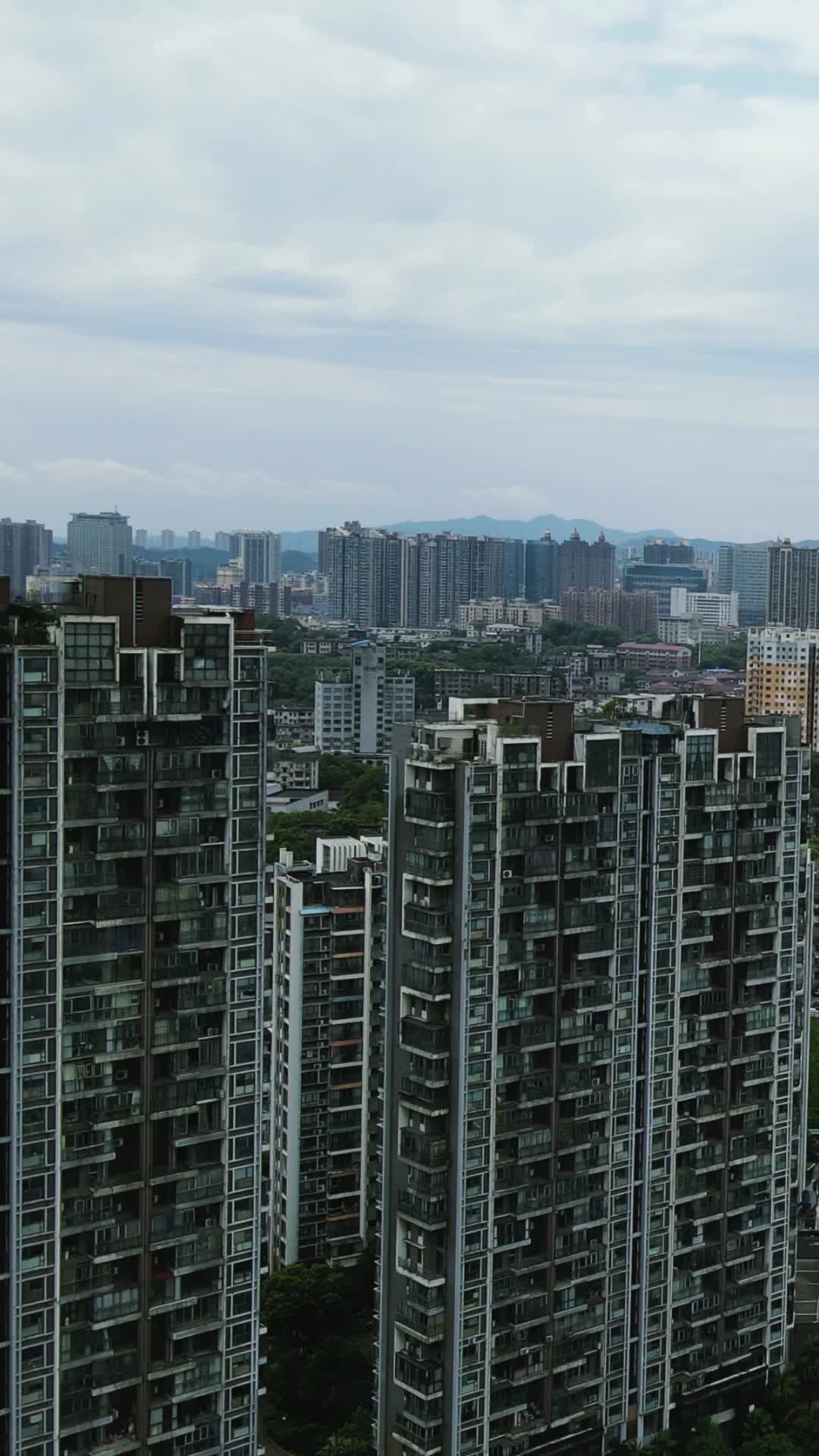 城市航拍湖南益阳城市风光竖屏视频的预览图