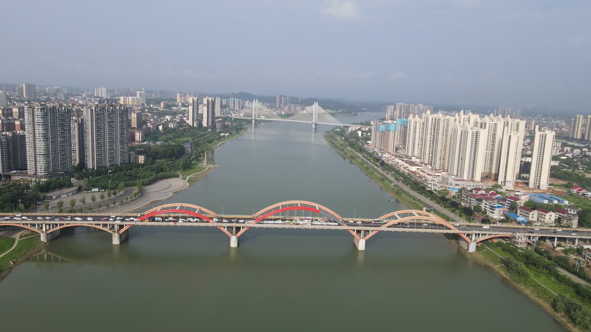 城市航拍湖南益阳龙洲大桥交通视频的预览图
