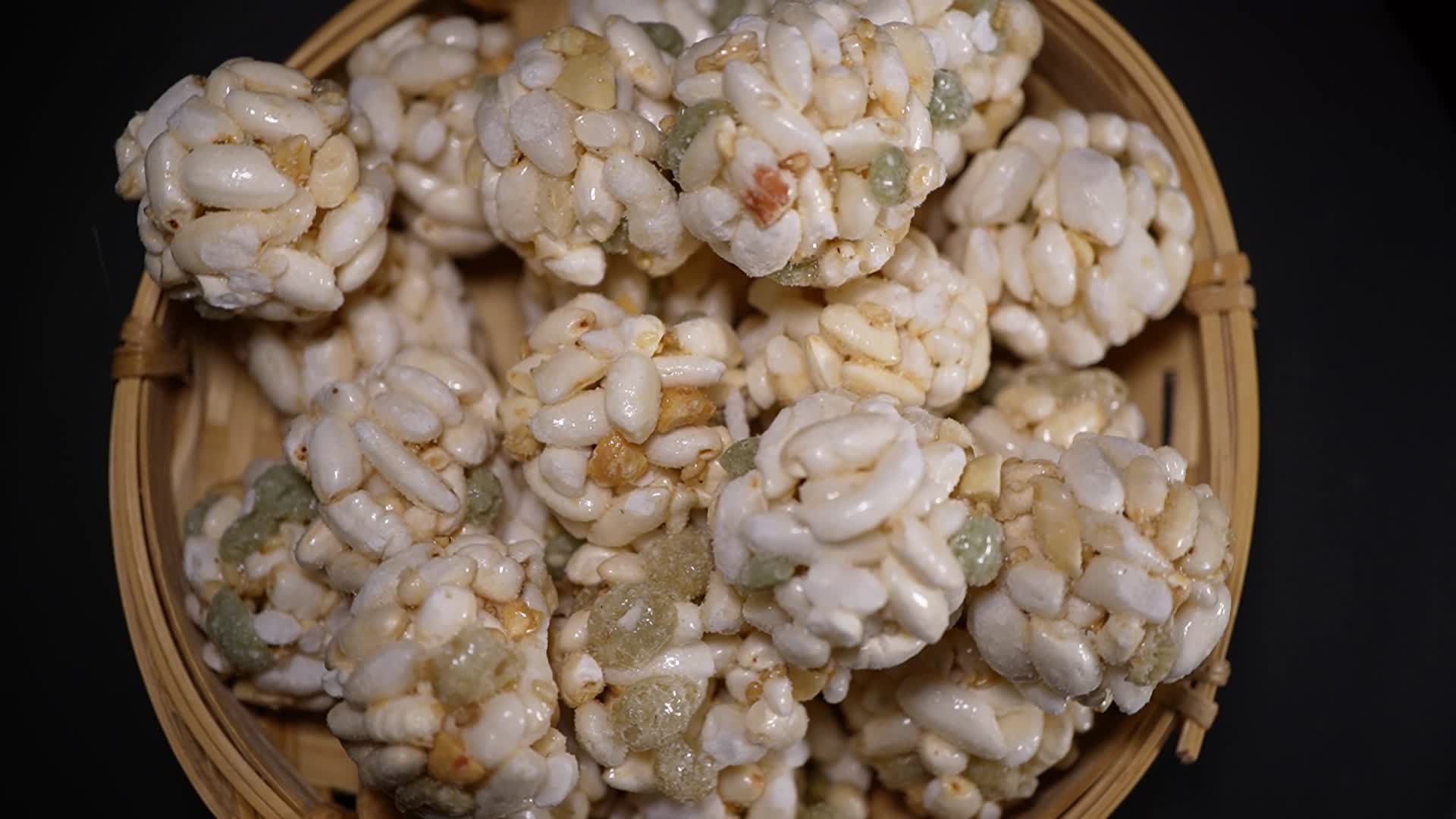 坚果米花酥甜品零食视频的预览图