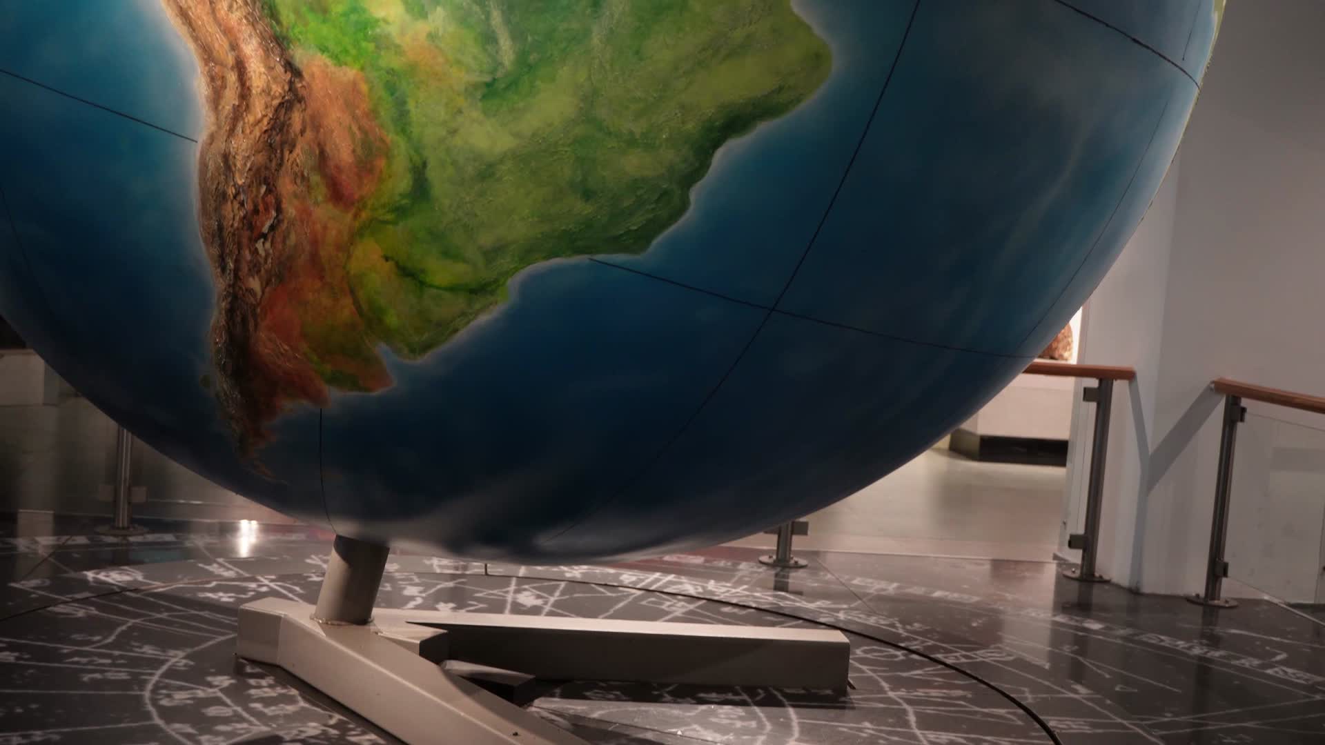 世界地图地球仪地理视频的预览图