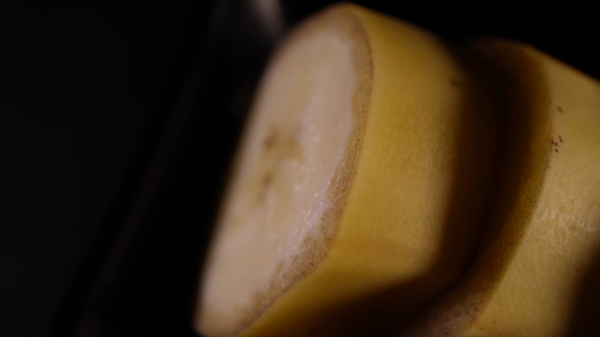 香蕉果肉果皮视频的预览图