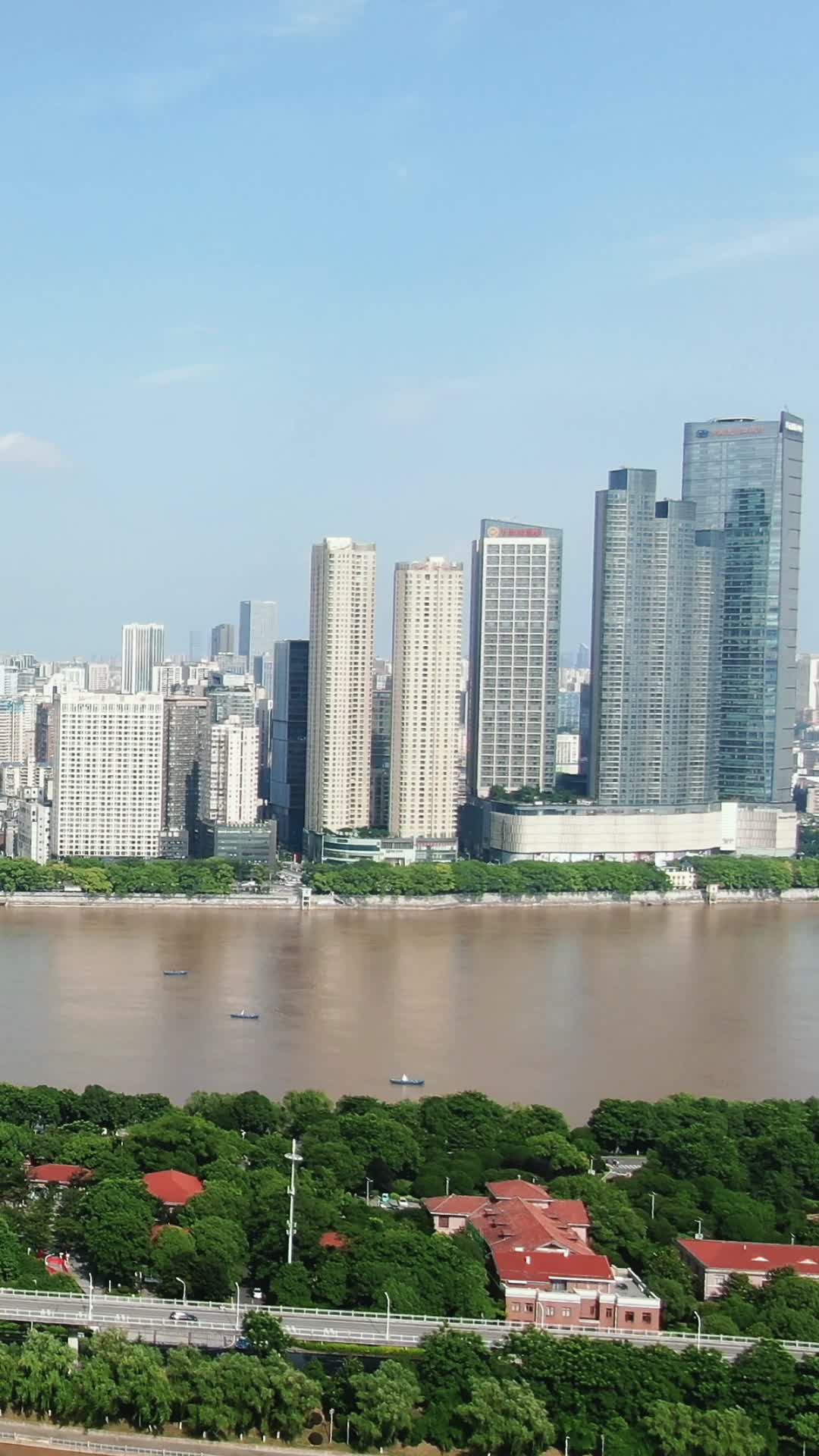 城市航拍湖南第一高楼竖屏航拍视频的预览图