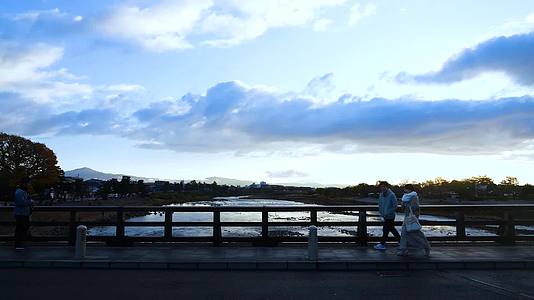 日本岚山的风景视频的预览图