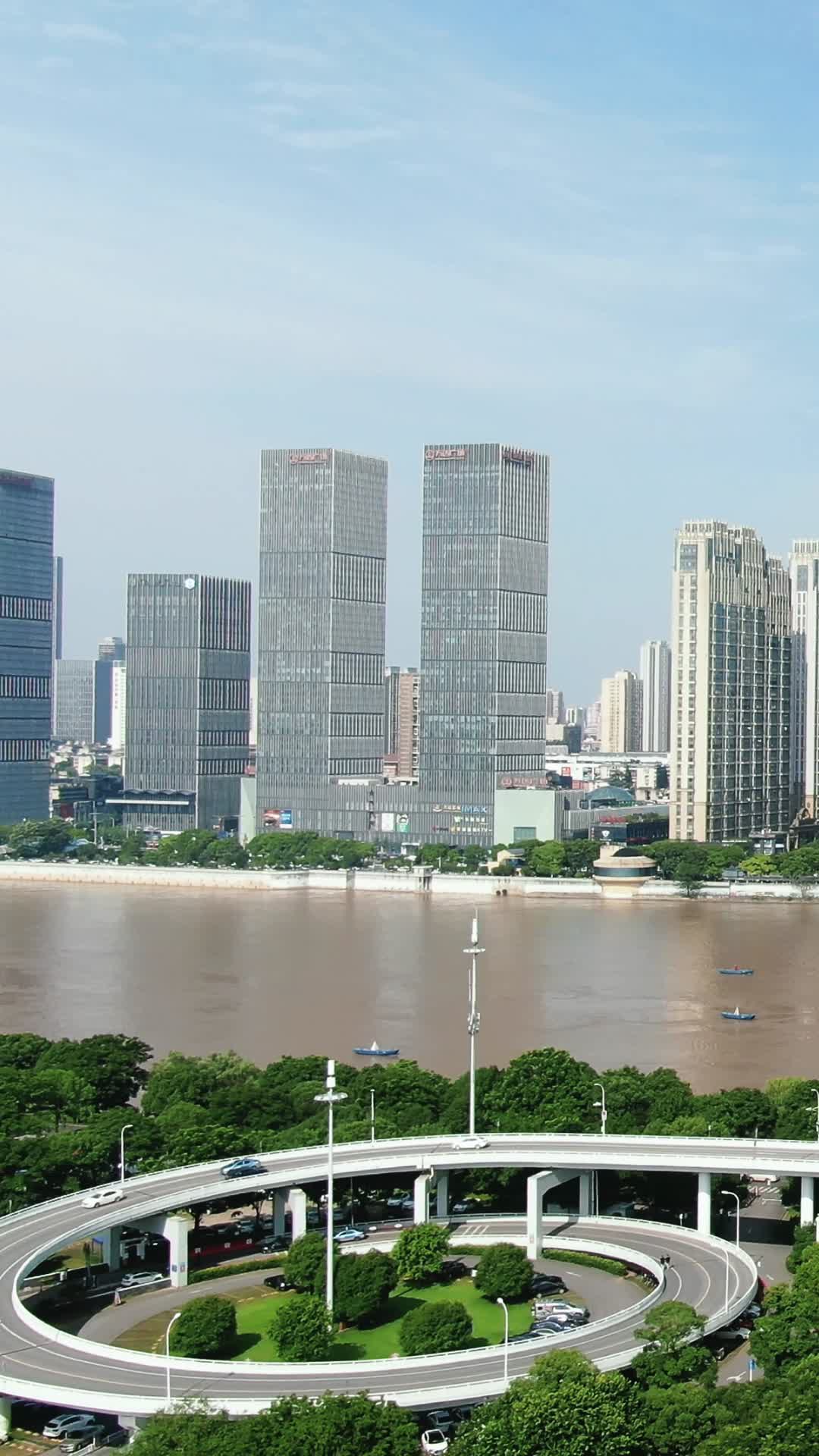 城市航拍湖南长沙万达广场竖屏视频的预览图