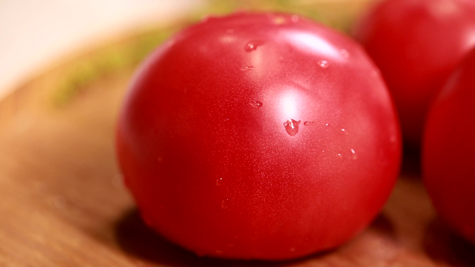 镜头合集夏季番茄西红柿蔬菜视频的预览图