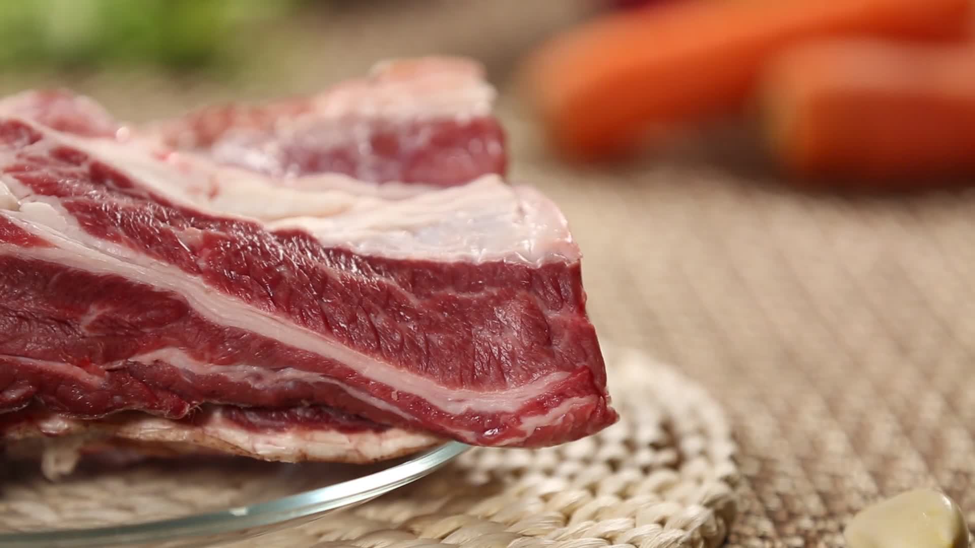 镜头合集牛排牛腩牛肉视频的预览图