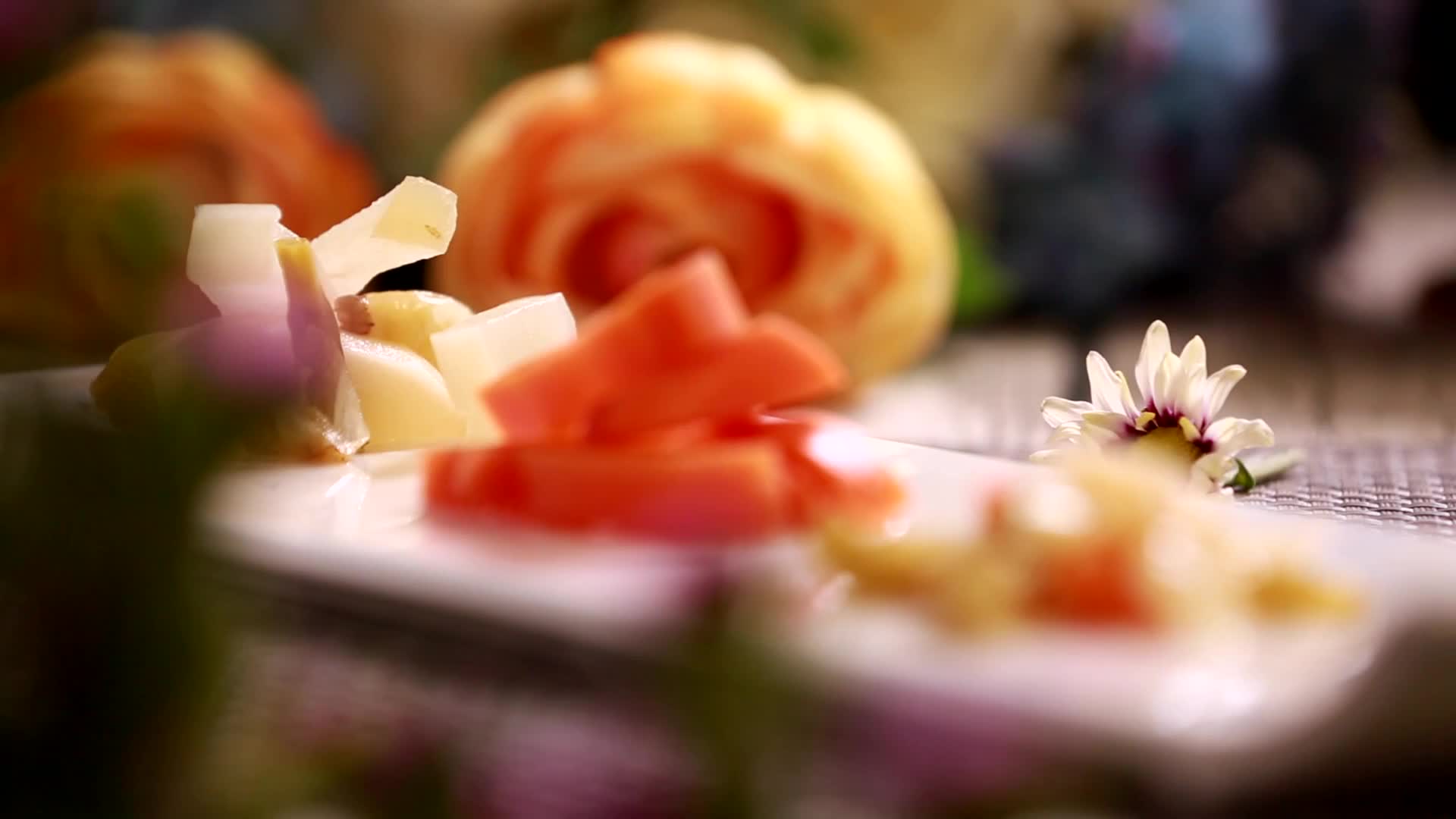 镜头合集胡萝卜圆白菜芥菜头泡菜视频的预览图